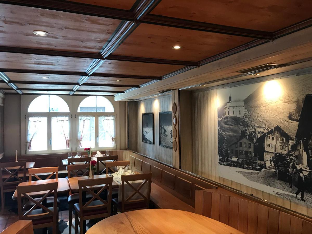 Gasthaus Tell Andermatt Bagian luar foto