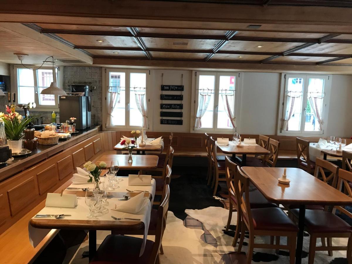 Gasthaus Tell Andermatt Bagian luar foto