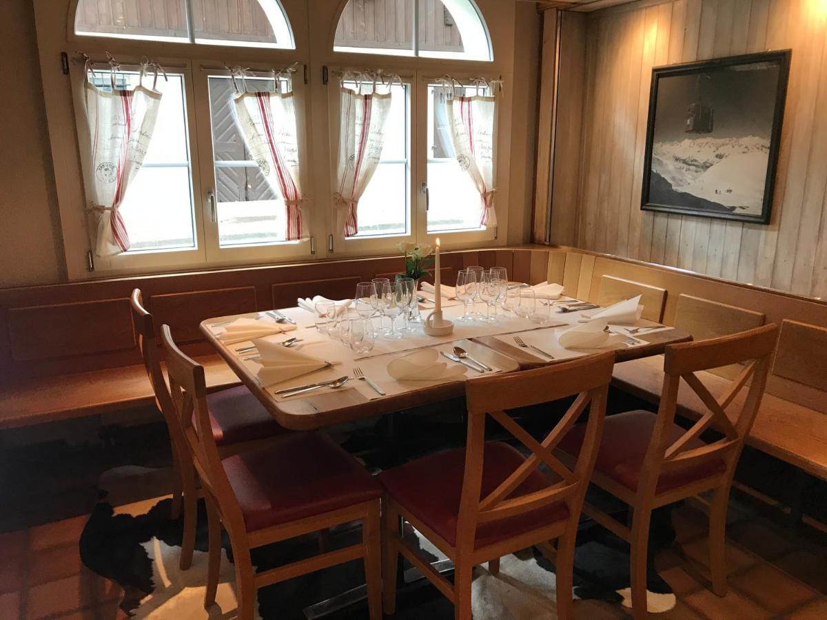 Gasthaus Tell Andermatt Bagian luar foto