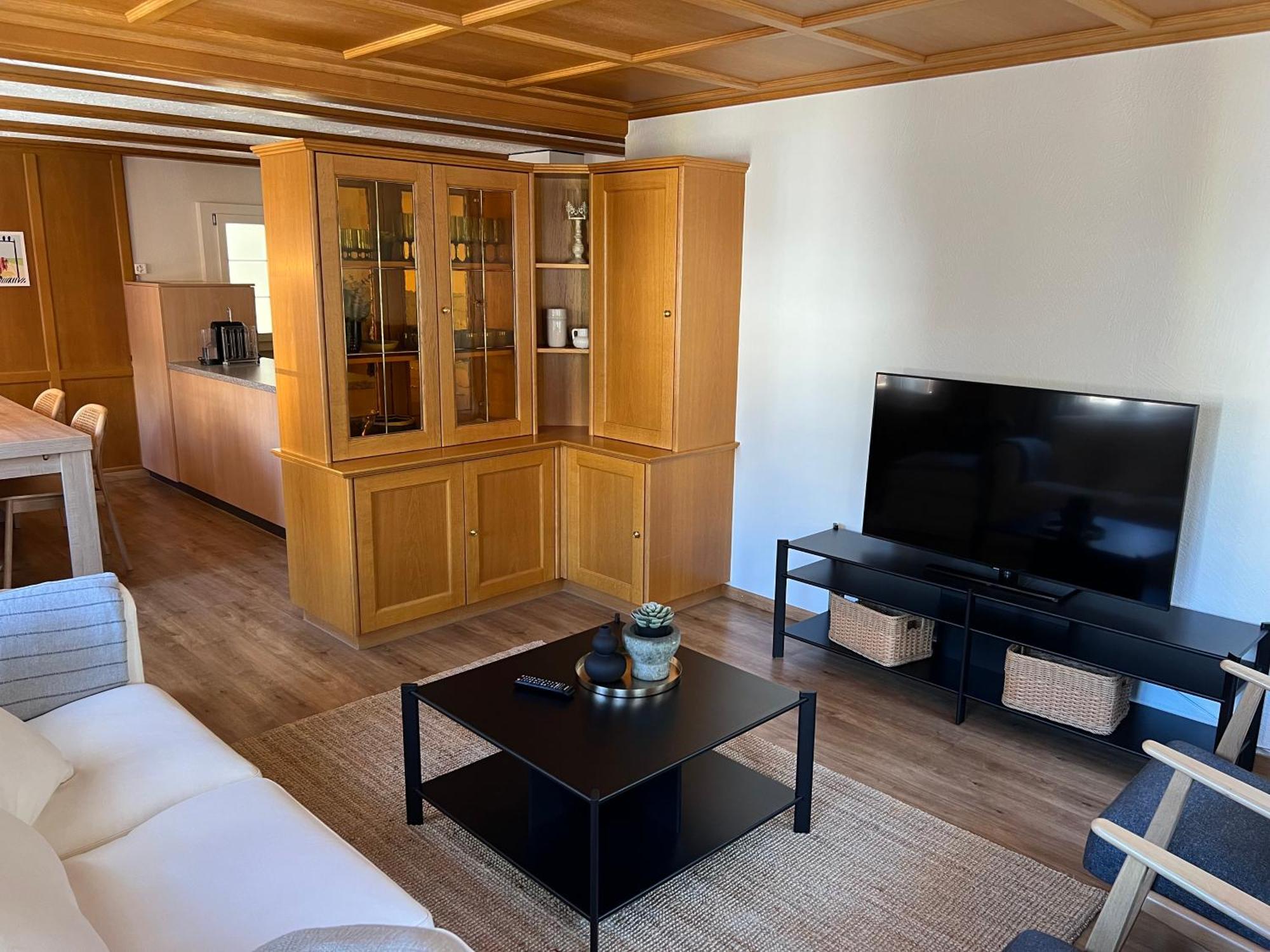 Gasthaus Tell Andermatt Bagian luar foto